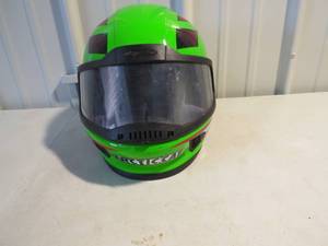 lot 29 image: Arctic Cat Full Face Helmet