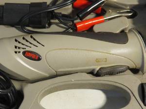 lot 43 image: Rapala Corded Electric Filet Knife