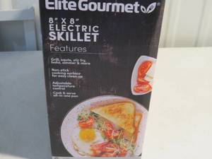 lot 46 image: Elite Gourmet 8 x 8 Electric Skillet