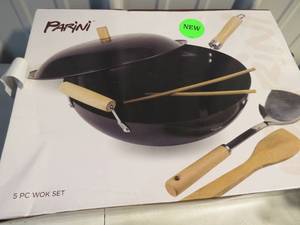 lot 47 image: Parini 5 Piece Wok Set