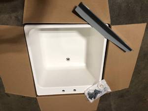 lot 16 image: Utilatub 23 in. x 25 in. Polypropylene Floor Mount Laundry Tub by MUSTEE Customer Returns See Pictures