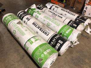 lot 1 image: Lot with 5 Rolls Of FUTURE FOAM  Contractor 38 in. Thick Density Carpet Cushion Customer Returns See Pictures