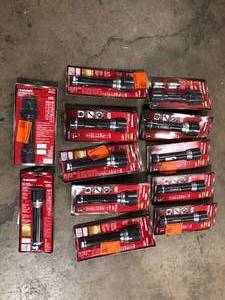 lot 28 image: Lot of Flashlights Customer Returns See Pictures