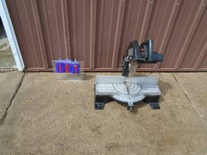 Black & Decker miter saw. Used condition. Owner bought a bigger one. Tested & works. As shown.