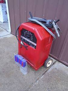 Lincoln 225 amp arc welder with cables. Powers up. As shown.