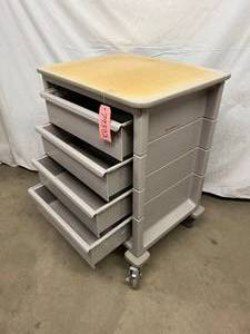 lot 36 image: Herman Miller 4-Drawer Cabinet On Wheels - Good Condition