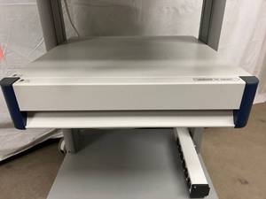 lot 42 image: ANOTHER GREAT MEDICAL GRADE CART BY ACMI WITH POWER STRIP, DRAWER & TELESCOPING IV POLE