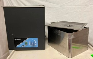 lot 1 image: WOW MSRP $1800 SUPER POWERFUL INDUSTRIAL QUANTREX Q360H ULTRASONIC CLEANING SYSTEM -&nbsp3.6-gallon Tank Handles Larger Cleaning Jobs Comes With Basket & Lid GREAT WORKING CONDITION