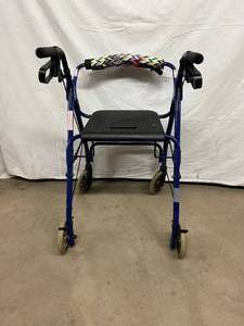lot 55 image: EVOLUTION WALKER ROLLATOR - GREAT WORKING CONDITION