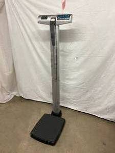lot 59 image: MSRP $700&nbspHealth o Meter PROFESSIONAL Eye-level EMR Digital Scale - 500 lb CAPACITY - Silver, Gray - WITH HEIGHT MEASURING ROD - BATTERY OPERATED - GREAT WORKING CONDITION  BATTERIES NOT INCLUDED