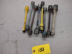 lot 138 image: Torque Sticks...