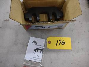 lot 176 image: Ford Camshaft Timing Tool Kit...