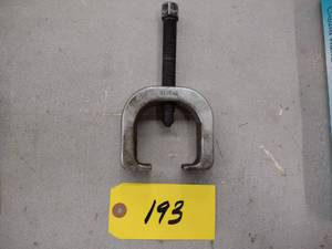 lot 193 image: Pitman Arm Puller...