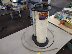 lot 543 image: Mity Vac Fluid Evacuator...