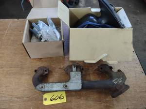 lot 606 image: Assorted Car Parts...