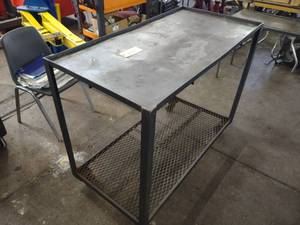 lot 642 image: Shop Cart, 48x24x37...
