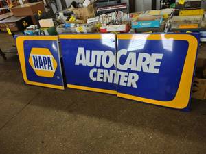 lot 646 image: Napa Sign, 34.5x34.5 Per Section...
