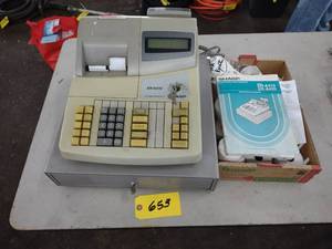lot 653 image: Cash Register...