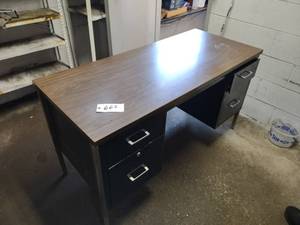 lot 663 image: Office Desk...