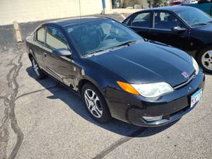 lot 5 image: 2005 Saturn Ion