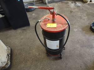 lot 57 image: Gear Lube Pump, Empty...
