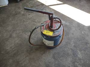 lot 59 image: Gear Lube Pump, Empty...