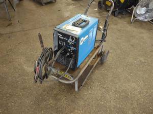 lot 81 image: Miller Millermatic 130 XP Internal ...
