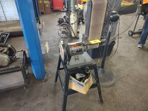 lot 85 image: Craftsman 6 Belt9 Disc Sander wi...