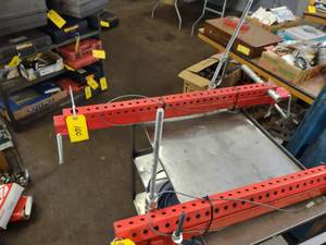 lot 100 image: Engine Support...