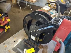 lot 467 image: American Lube Hose Reel...