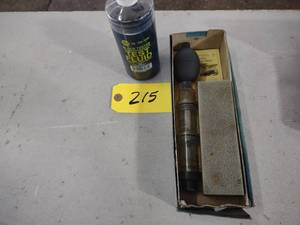 lot 215 image: Head Gasket Leak Tester...