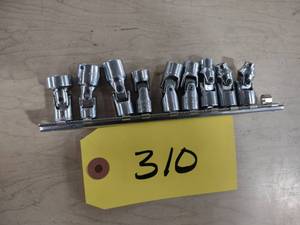 lot 310 image: 14 Swivel Sockets, 5-13...