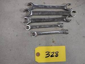 lot 328 image: Brake line Wrenches, 11-18...