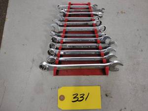 lot 331 image: Wrench Set, 6-19...