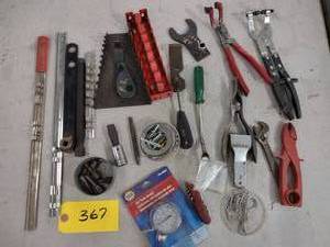 lot 367 image: Assorted Tools...
