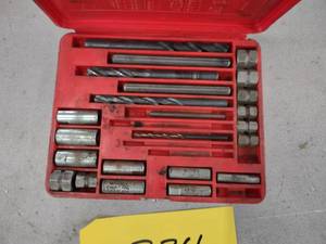 lot 374 image: Blue Point Screw Extractor Set...