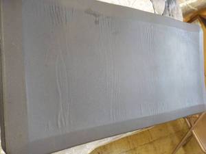 lot 21 image: 20x42 anti-fatigue mat