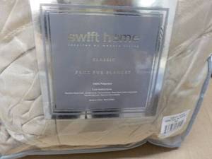 lot 28 image: Swift Home blanker