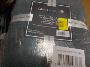 lot 33 image: 10 piece Lane Linen grey towel set