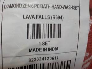 lot 34 image: 6 piece Diamond Zen towel set.