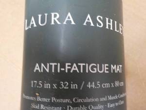 lot 37 image: Laura Ashley anti-fatigue mat