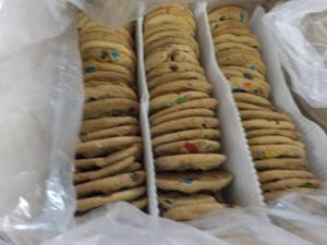 lot 182 image: Bakers Source chocolate chip cookies