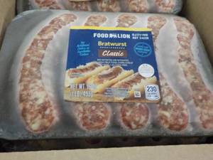 lot 210 image: Food Lion classic bratwurst