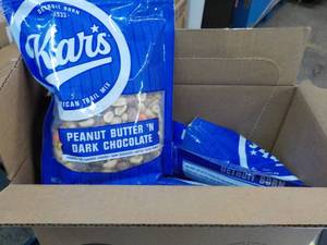 lot 263 image: Kars trail mix