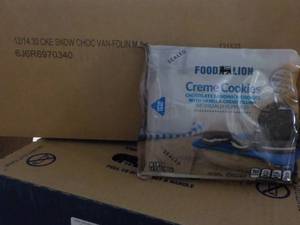 lot 299 image: Food Lion Crme Cookies