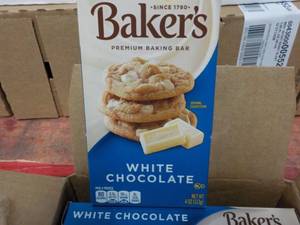 lot 335 image: Bakers white chocolate