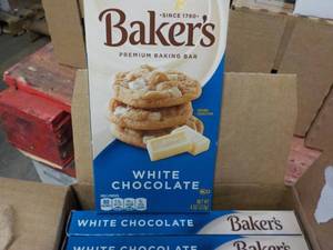lot 336 image: Bakers white chocolate
