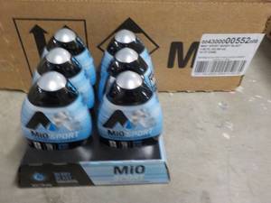 lot 345 image: Mio Sport Berry Blast