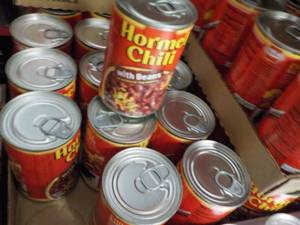 lot 355 image: Hormel Chili with beans