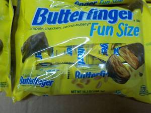 lot 377 image: Butterfinger fun bars